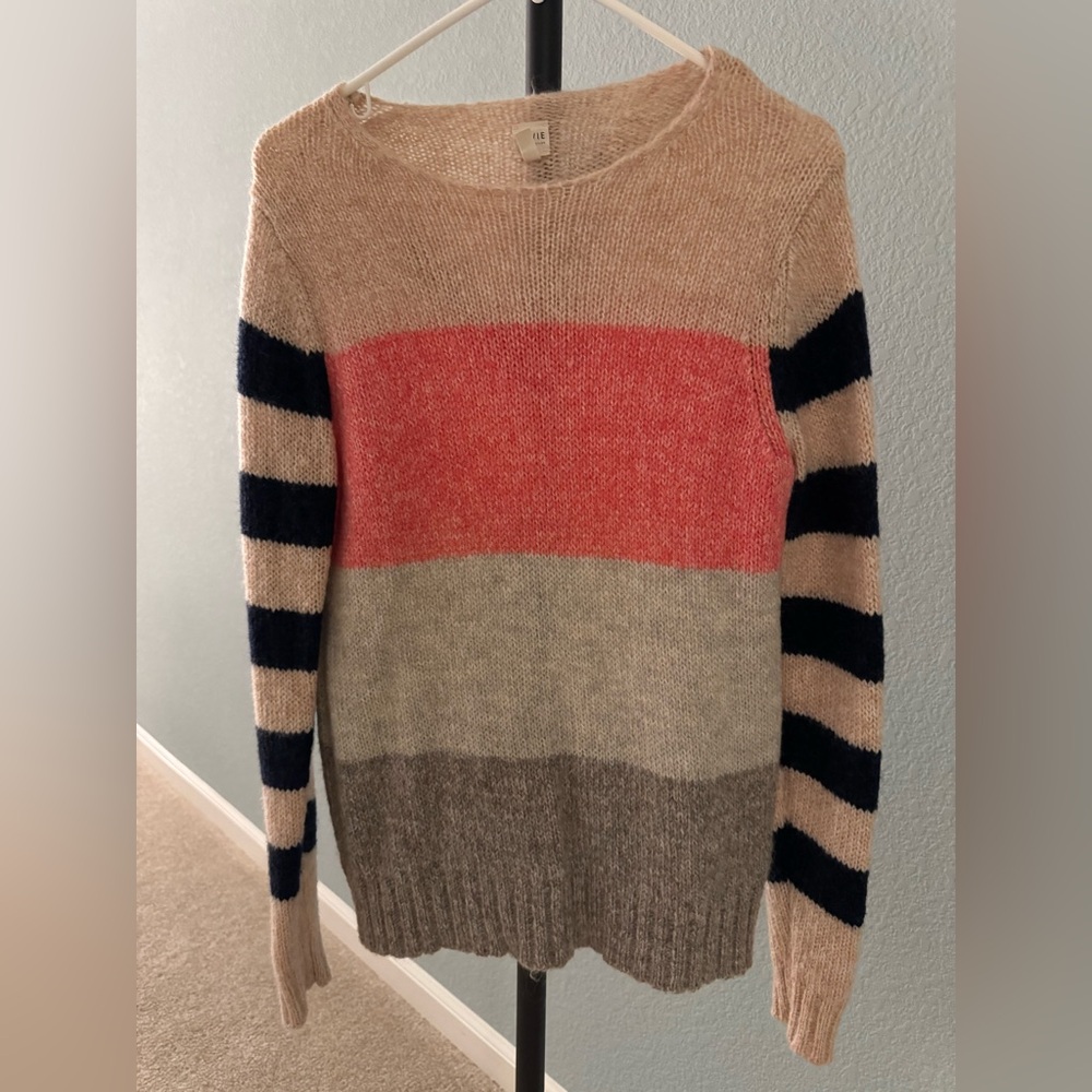 La Vie (Rebecca Taylor) Sweater in Size Small